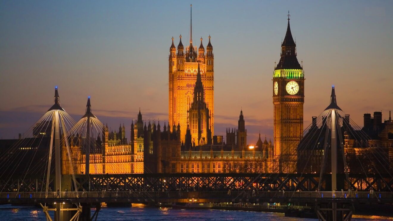 Offerte weekend Londra YallaYalla San Valentino 2015