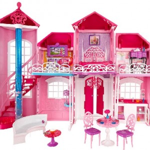 Per lei la fantastica Villa di Barbie MATTEL Barbie - Villa sull'oceano a soli 126,86 euro per volare con le ali della fantasia!