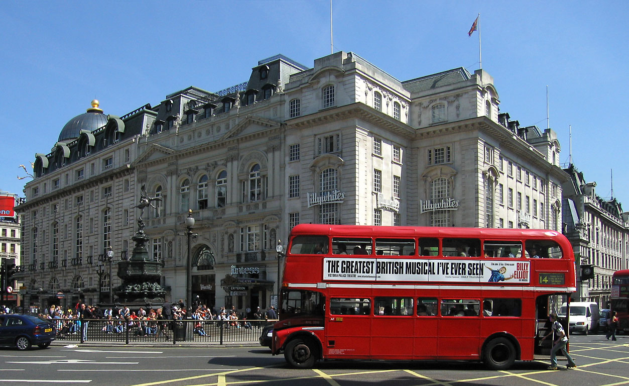 autobus rosso