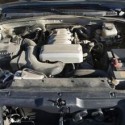 Come rimuovere il fango dal motore della vostra auto